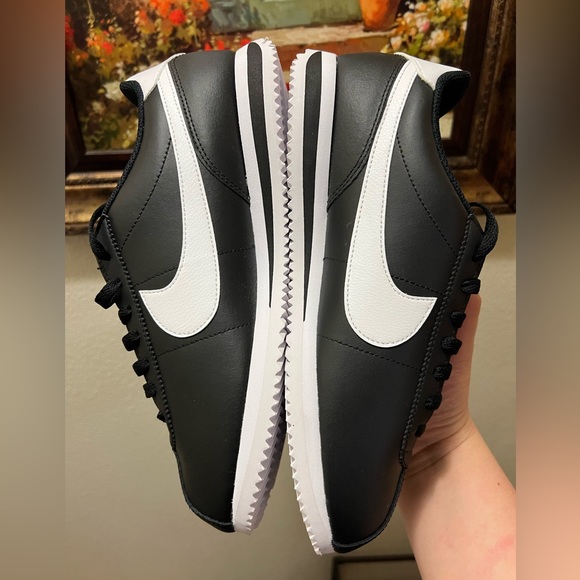 Nike Cortez Basic Black White sneakers - Picture 13 of 16